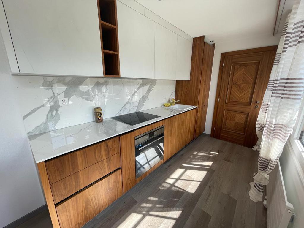 Moderne Einzigartige Wohnung In Altdorf Exteriér fotografie